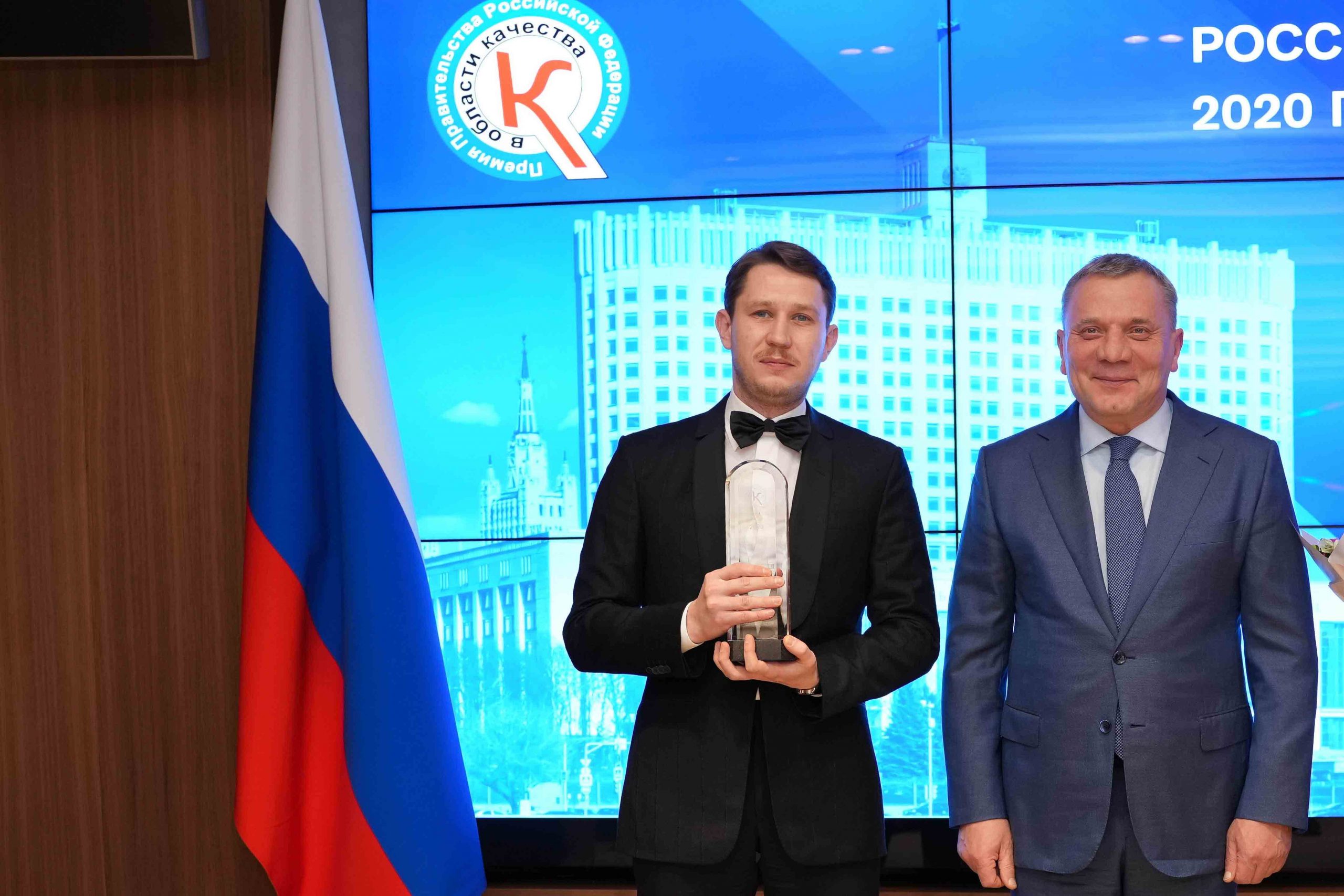 Премия Правительства цифровой швейной фабрике, которая производит одежду PUTIN TEAM RUSSIA