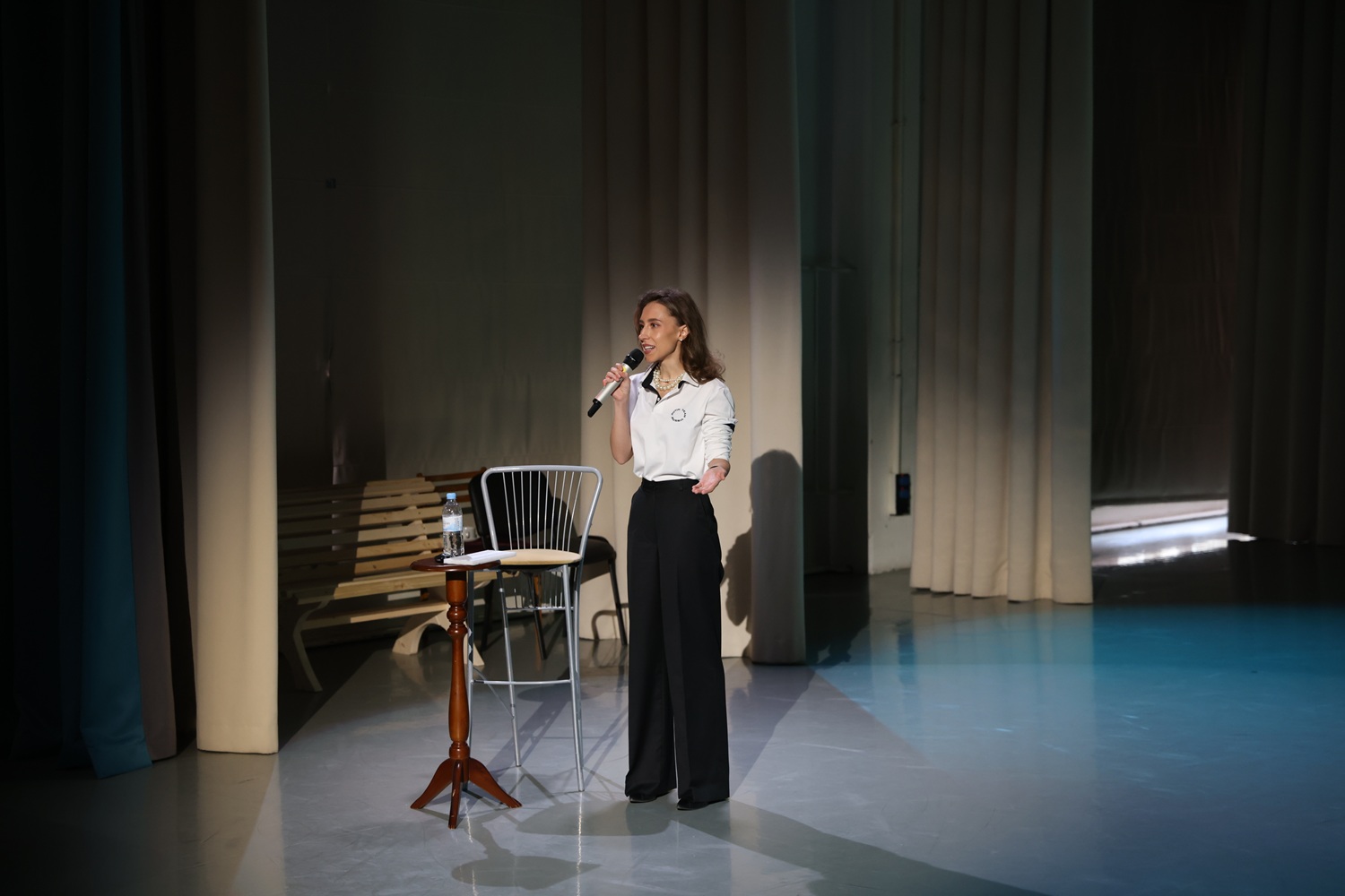 О русских традициях и сильном бренде: PR-директор Putin Team Russia встретилась со студентами в Санкт-Петербурге