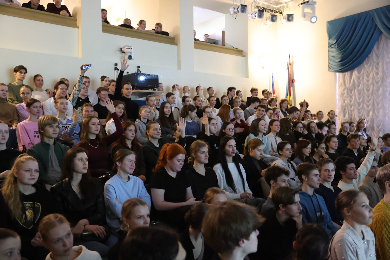 О русских традициях и сильном бренде: PR-директор Putin Team Russia встретилась со студентами в Санкт-Петербурге