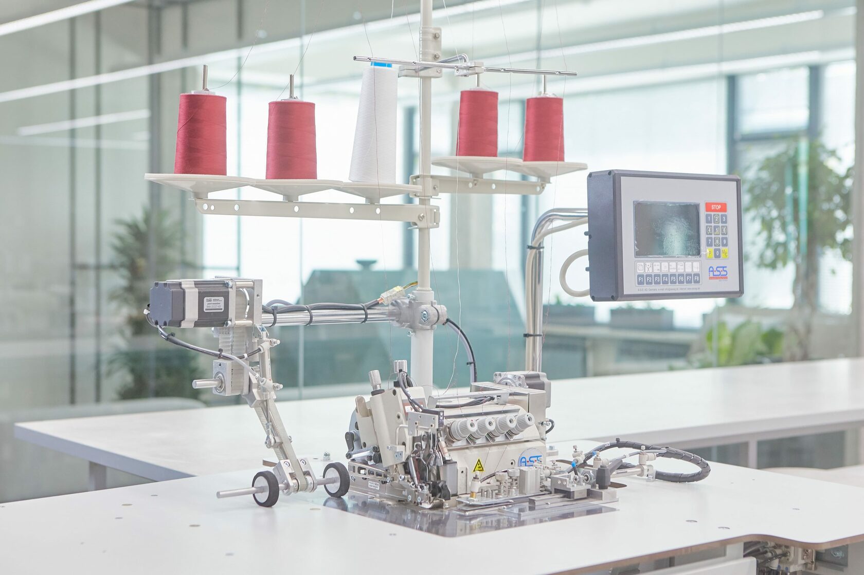 Производство швейной продукции в Москве, Сочи, Екатеринбурге